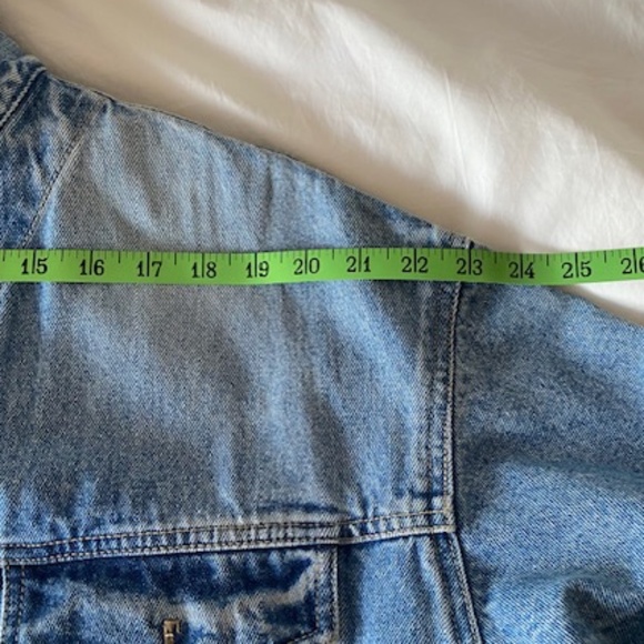 Men's Vintage Calvin Klein (subtle logo) Naturally Distressed Jean Jacket - XL - Picture 11 of 13